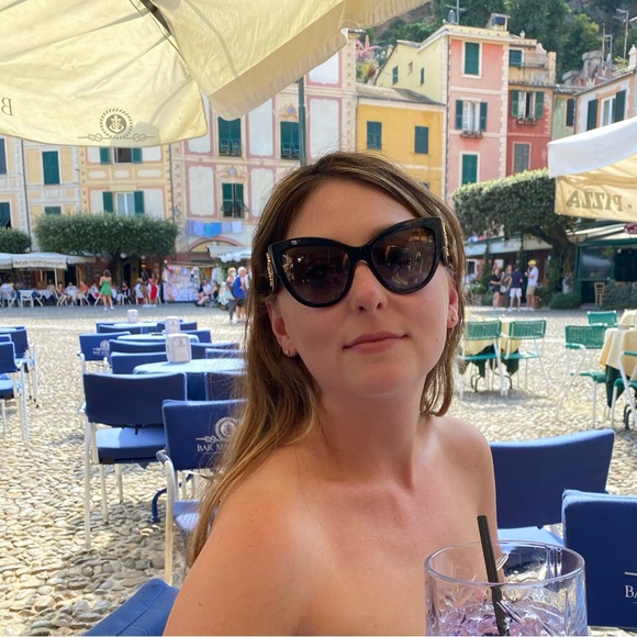 Versace Sunglasses. Black and gold oversized cat eye - Picture 9 of 10